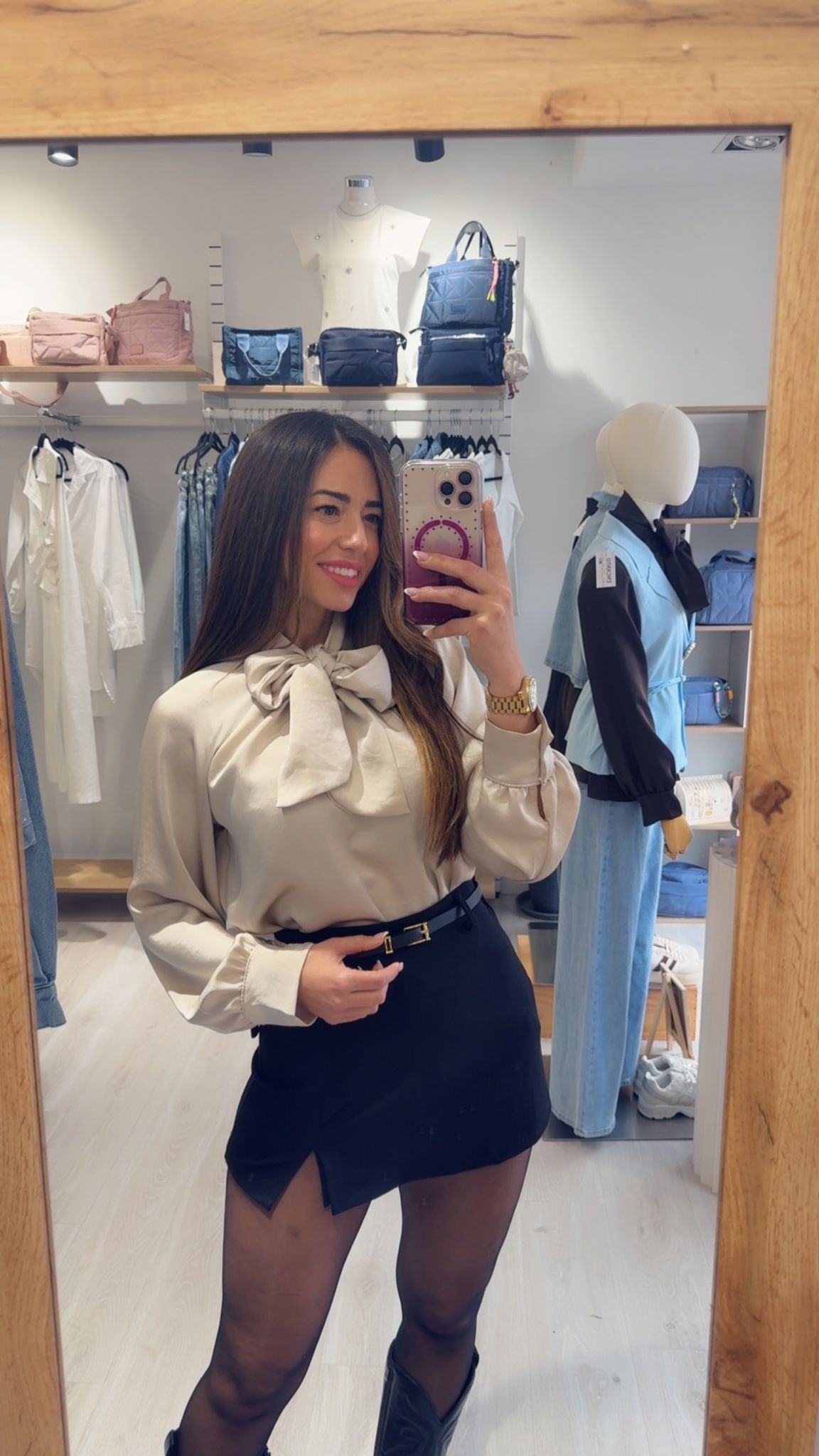 CONJUNTO: CAMISA LAZO / FALDA PANTALON / BLAZER