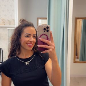 CONJUNTO: CAMISETA COLGANTE MARIPOSA Y PANTALÓN CARGO