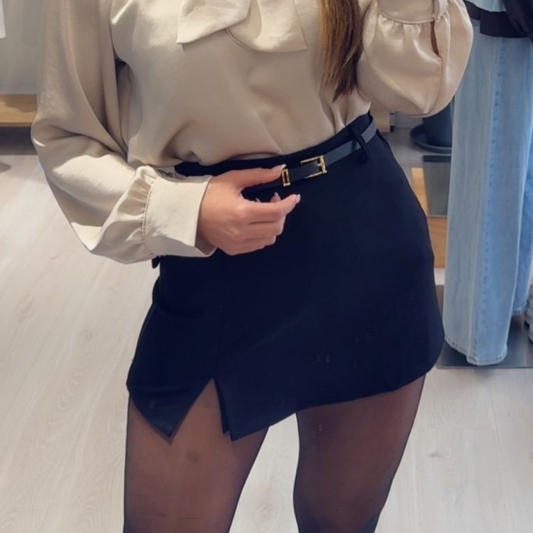 CONJUNTO: CAMISA LAZO / FALDA PANTALON / BLAZER - Imagen 2