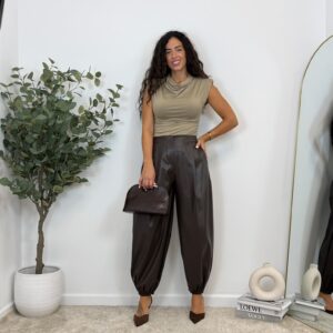 PANTALÓN CUERO PUÑO