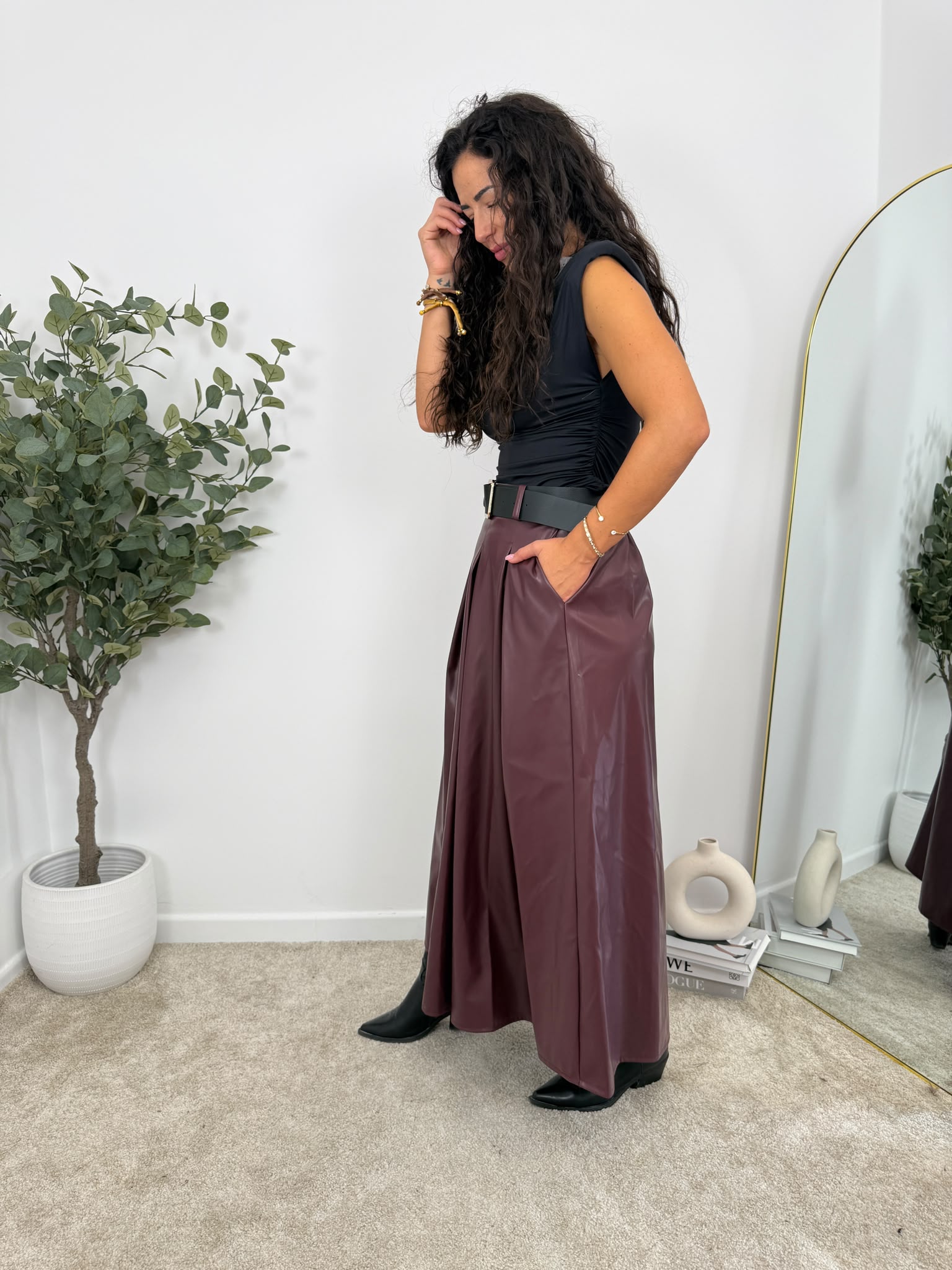 FALDA MIDI CUERO - Imagen 4